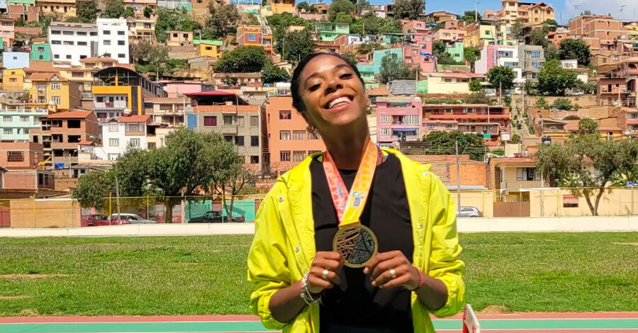 Colón Portal - Deborah Rodríguez se coronó campeona sudamericana en los 800 metros llanos Indoor (en pista cubierta).