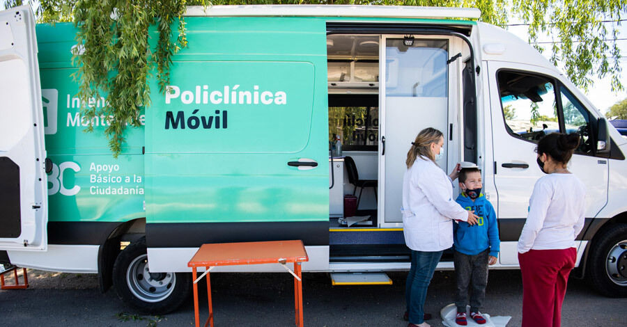 Policlínica Móvil en el Teatro de Verano de Colón