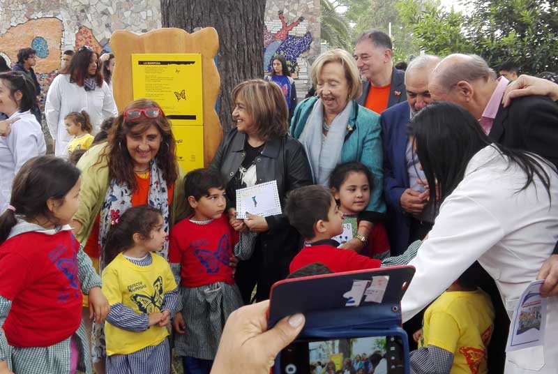 Ministra Muñoz y autoridades Inauguración del Proyecto Mariposa Jardín 315