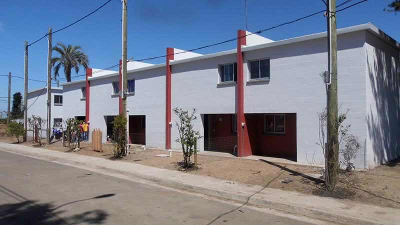 Imagen de las viviendas ya construídas en el plan de realojo de los asentamientos El Apero, Nuevo Coloón y 8 de mayo