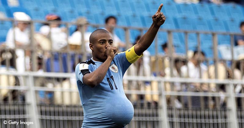 Uruguay vs Arabia festejo de la cruz vanesa britos