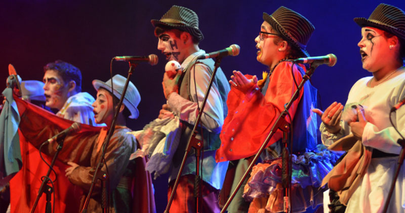 carnaval de las promesas en el teatro