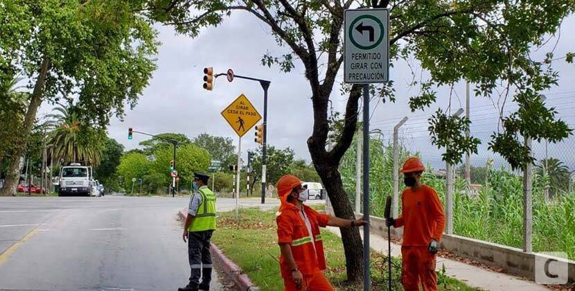 giros a la izquierda en 4 cruces de la Av. Garzn 2021