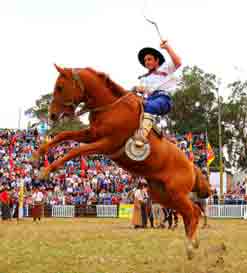 86_semana_criolla_en_Uruguay